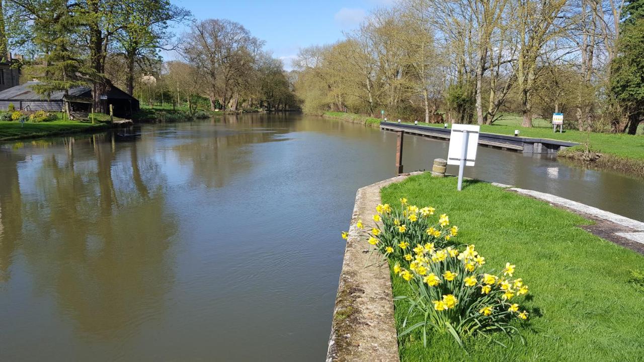 River Nene Cottages Water Newton Exterior foto